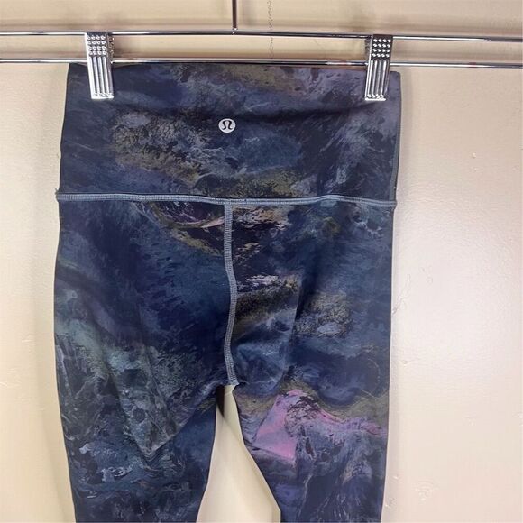 NWOT‎ Lululemon Wunder Under High Rise Leggings Women’s Size 2 Oil Spill Active - Picture 4 of 7